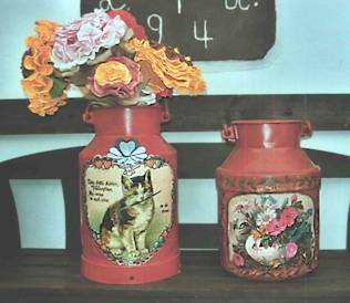 Versch&ouml;nerte Milchkannen 